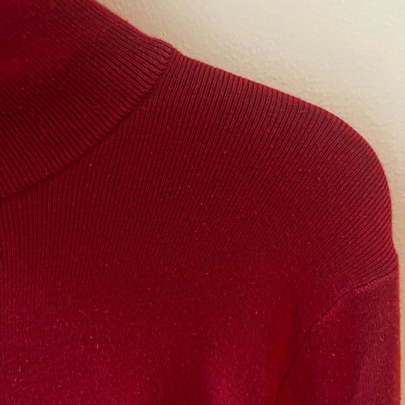Eddie Bauer Stretch Turtleneck Medium - Picture 4 of 4